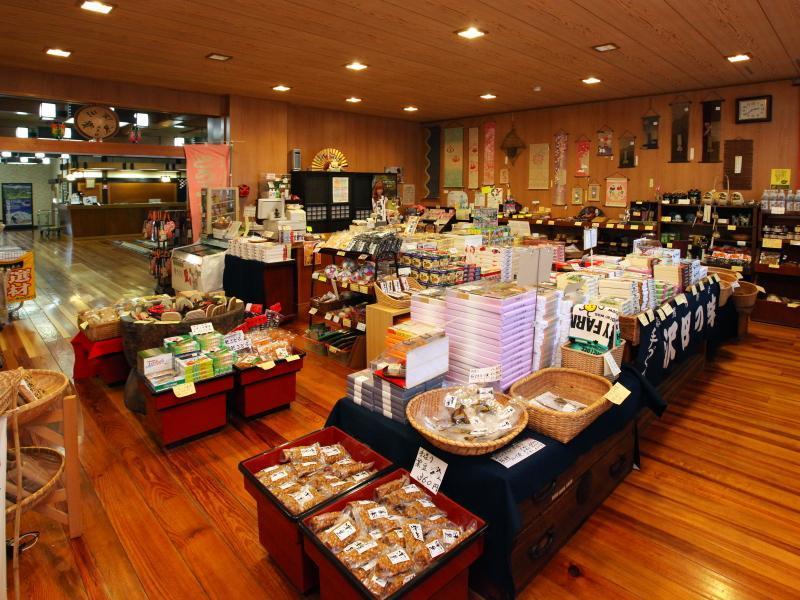 Takaragawa Onsen Ousenkaku Hotel Минаками Екстериор снимка