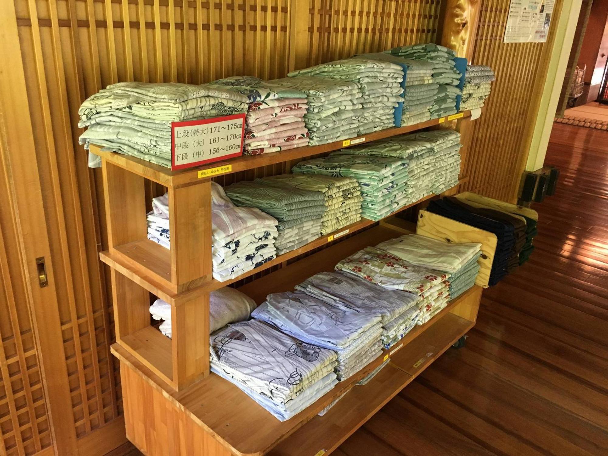 Takaragawa Onsen Ousenkaku Hotel Минаками Екстериор снимка