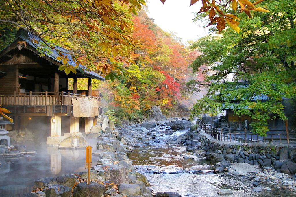 Takaragawa Onsen Ousenkaku Hotel Минаками Екстериор снимка